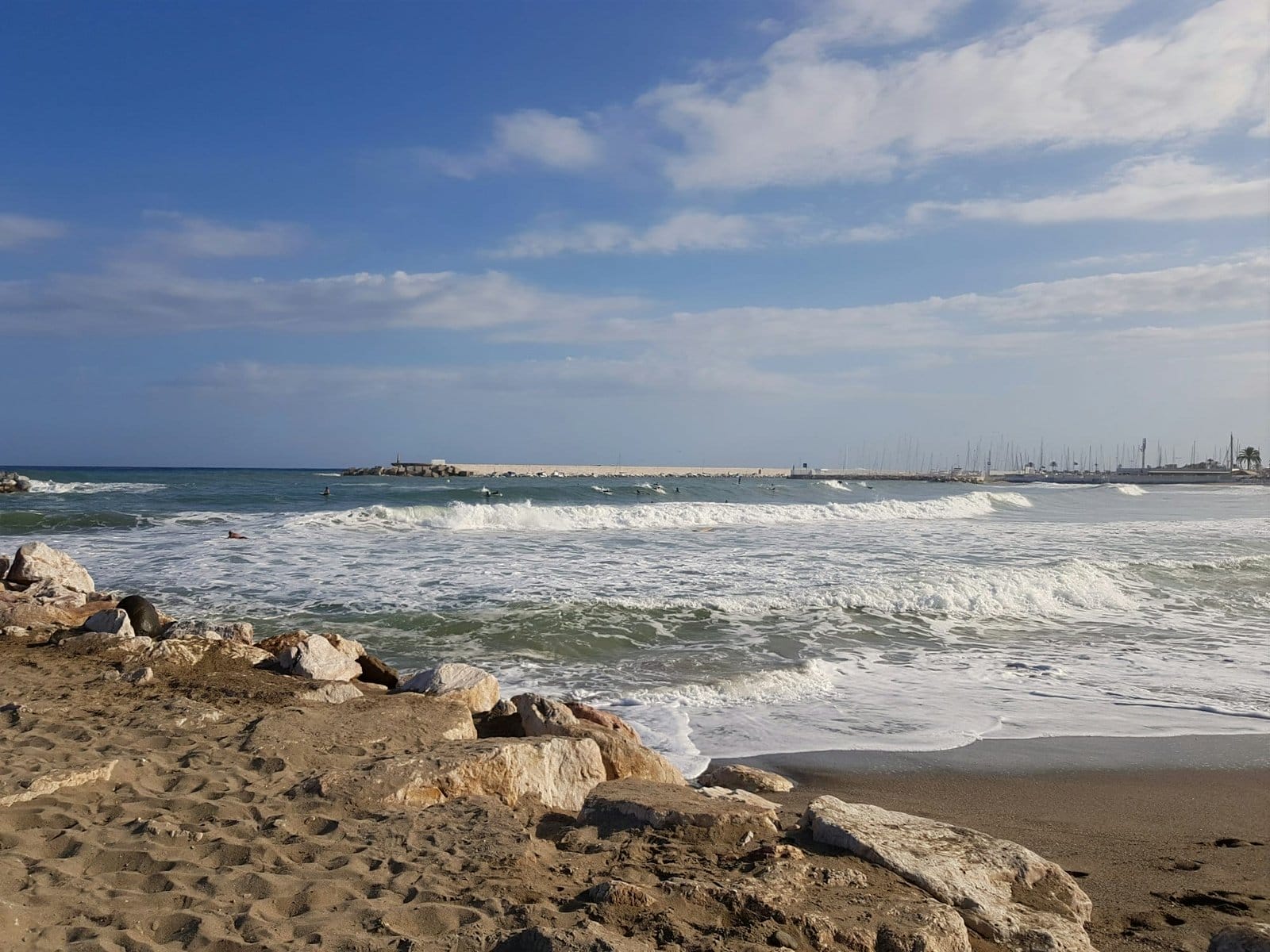Big waves in Fuengirola, surfers' pleasure