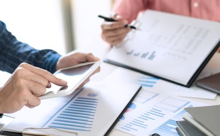 Planejando a Viagem de Ano Novo: 10 Dicas Imperdíveis para Economizar e Aproveitar ao Máximo