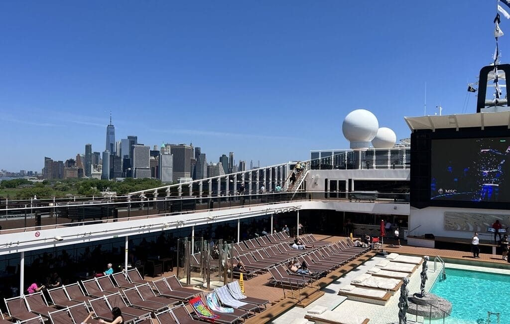 Explorando Nova York em Grande Estilo: O Encanto do Cruzeiro de Outono