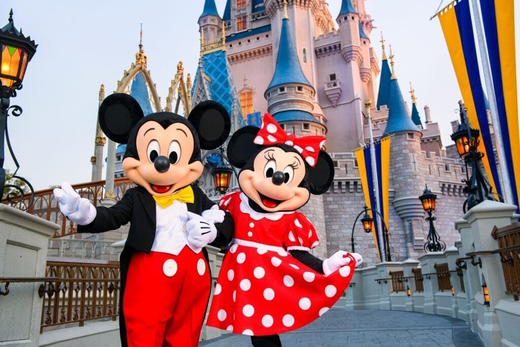 Por que Viajar para Orlando e Disney Te Faz Sentir Como uma Criança Novamente?