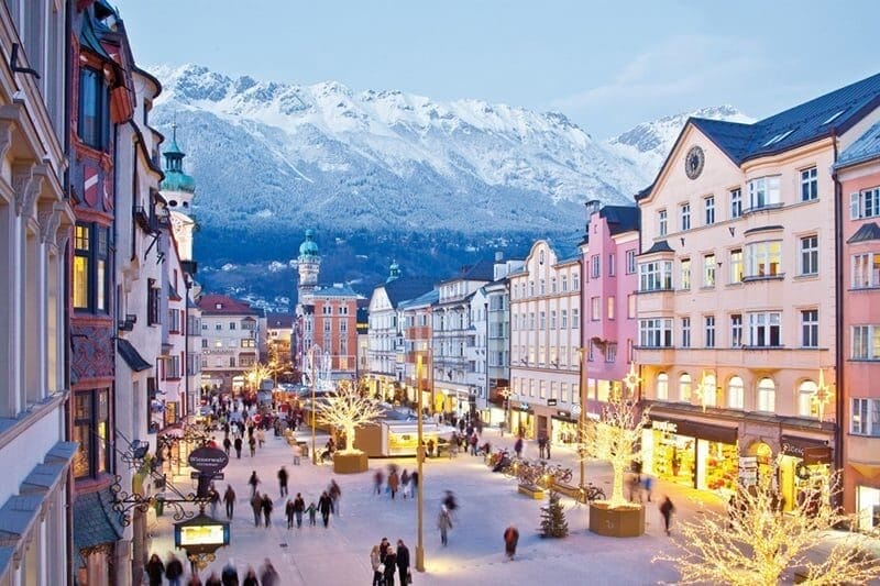 Por que Innsbruck é o Destino de Natal Perfeito para o Viajante?