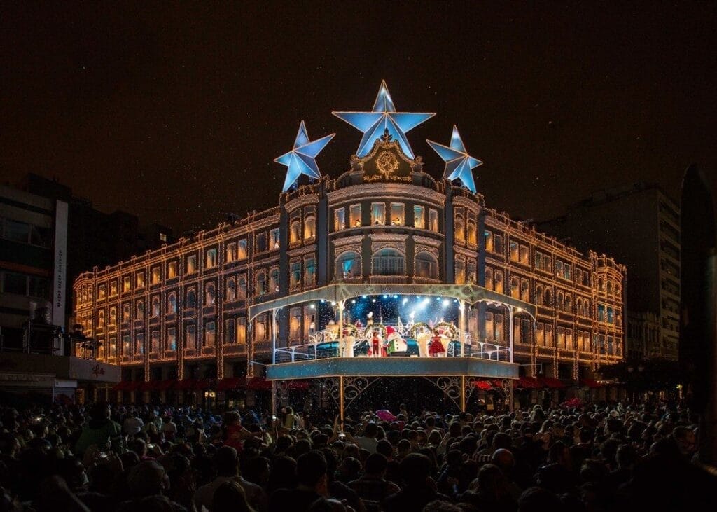 Natal de Curitiba para Viajantes: Um dos Destinos Preferidos para Viagens de Fim de Ano
