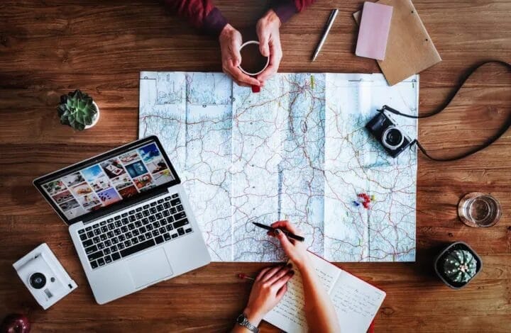 Como preparar uma viagem em cima da hora com o dólar em alta