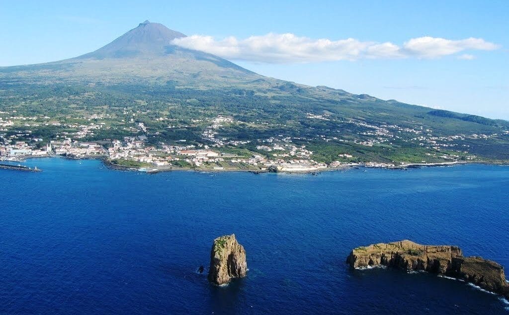 Explorando as Cidades de Horta, Madalena e Velas: Um Guia para o Viajante Curioso