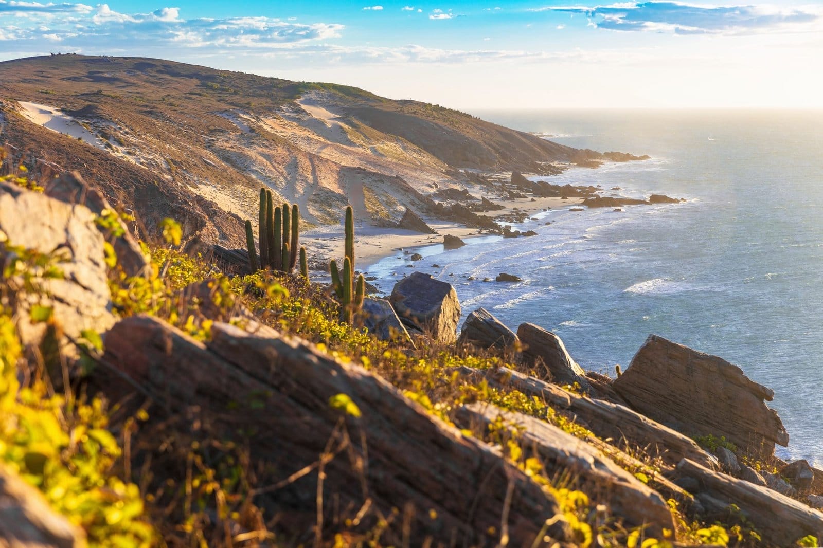 Conheça 5 Lugares Especiais no Brasil para Viajar e Comemorar o Dia da Mulher com Estilo