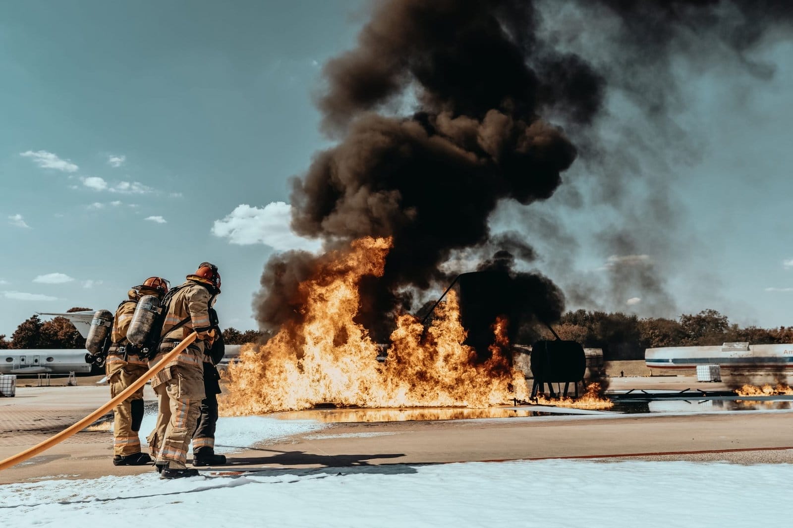 Um Incêndio no Aeroporto Heathrow: Impactos no Brasil e o Que Fazer Agora