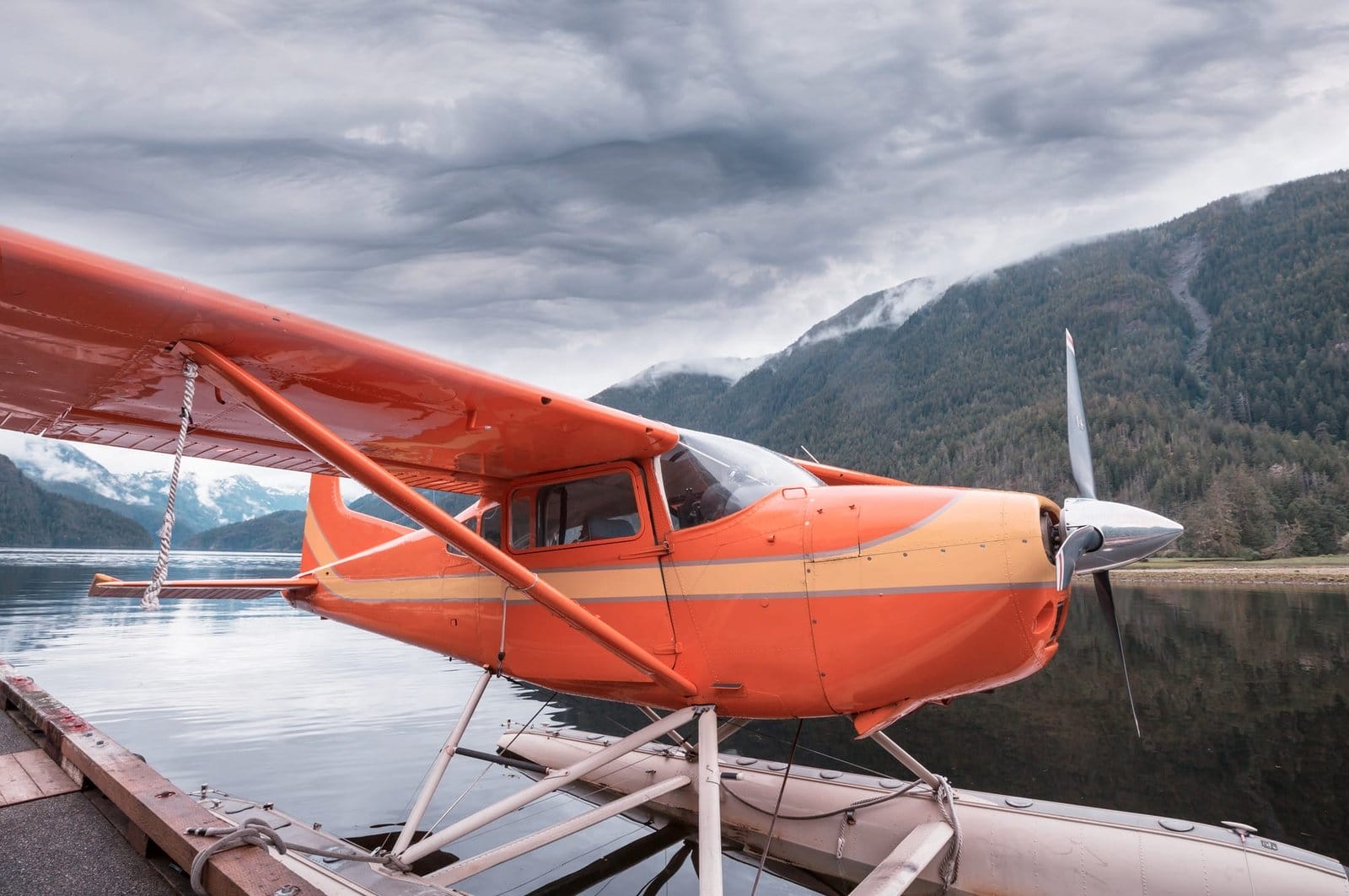 Como Funcionam os Transfers nas Maldivas: Hidroavião, Lancha ou Seaplane?