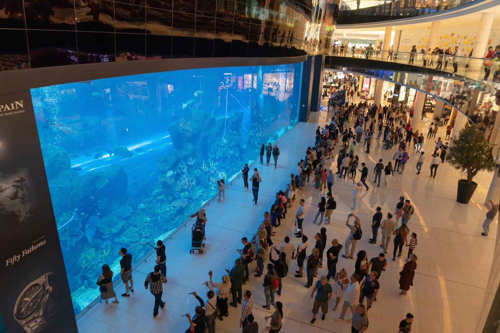 Compras em Dubai: Guia Completo dos Souks aos Mega Shoppings